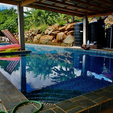 Big Sky Lodge Crochu Екстер'єр фото